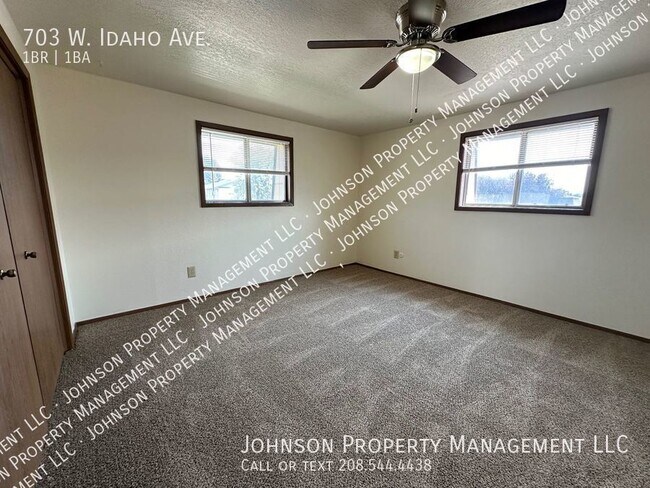 Building Photo - Meridian's Broadway Manor Apartment no ava...