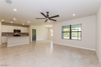 Building Photo - 10820 Firebush Cir