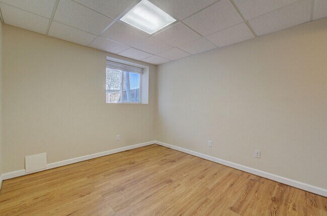 Building Photo - 6571 Shannon Trl