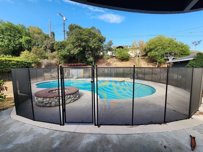 Foto del edificio - Beautiful Newly Renovated 3 Bedroom 2 Bathroom House in Whittier