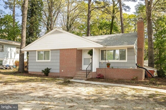 Building Photo - 731 Richwil Dr