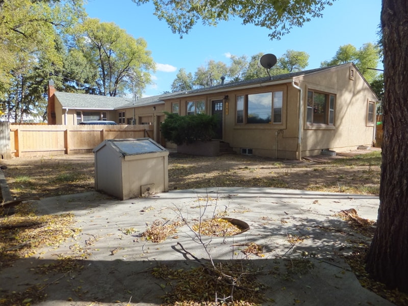 Photo - 837 Oxford Ln