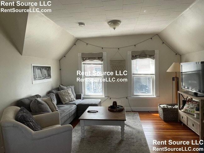Building Photo - 267-269 Highland Ave. Unit 3