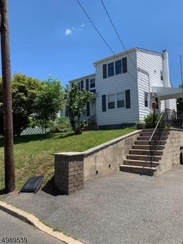 Primary Photo - 125 Mt Pleasant Ave