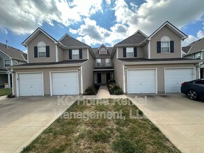 Building Photo - 4545 NE 83rd St