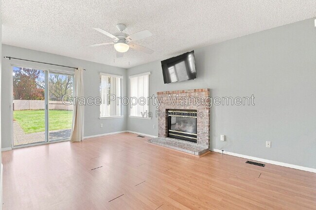 Foto del edificio - 4425 E 128th Pl