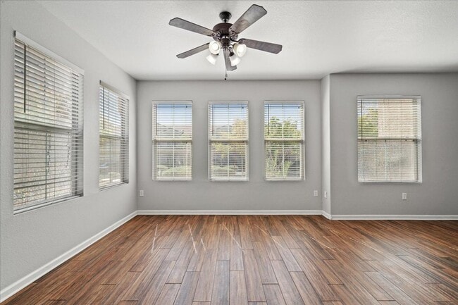 Building Photo - New Paint- 1 Bd Retreat, Community Pool, S...