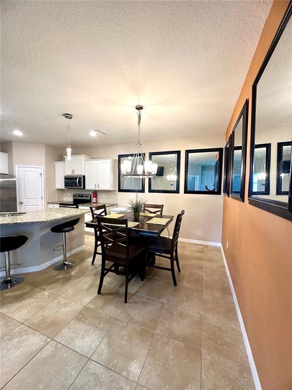 Foto del edificio - 7684 Stonebrook Cir