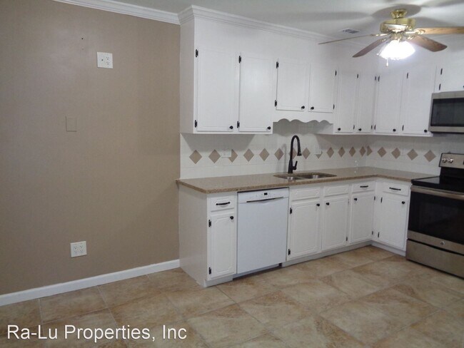 Foto del edificio - 1 br, 2 bath House - 702 Rock Garden Circle