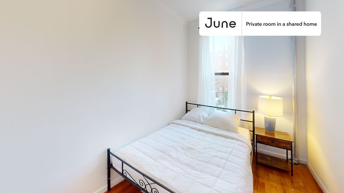 Private bedroom in 3 bed/1 bath Home - Private bedroom in 3 bed/1 bath Home