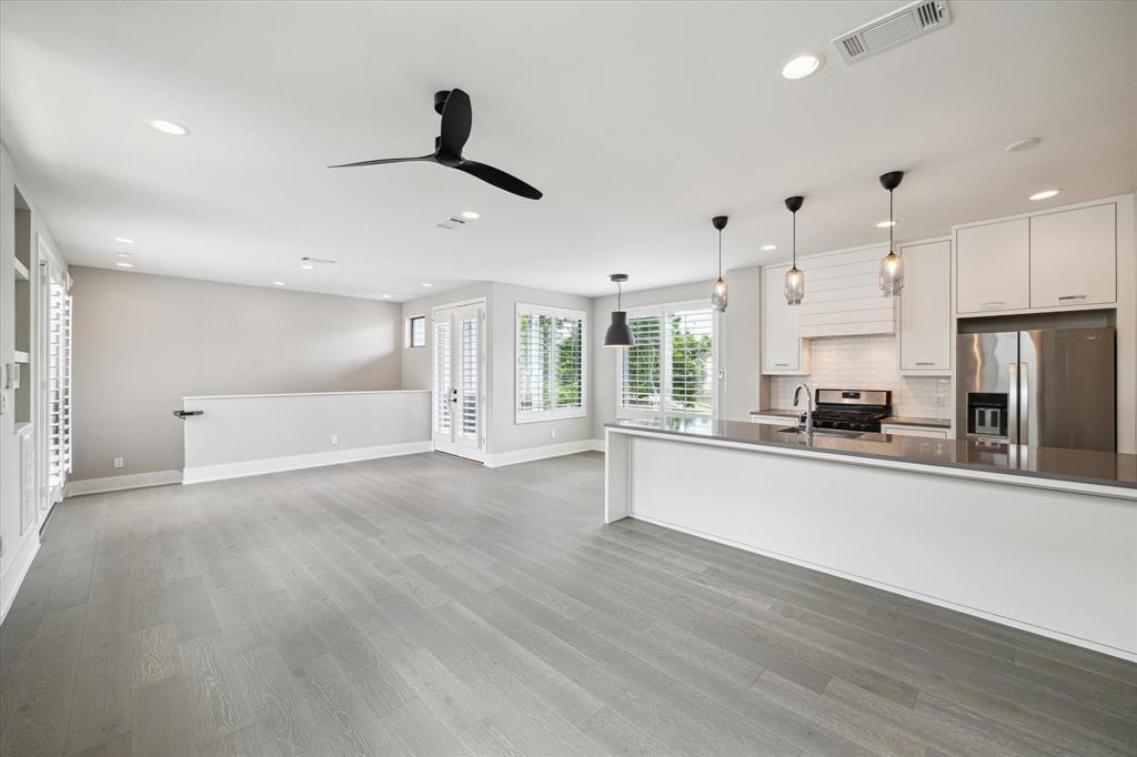 Foto principal - 1015 E 27th St