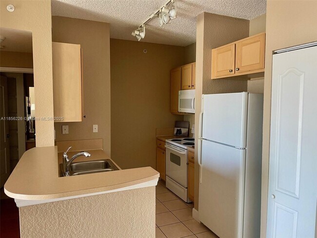 Foto del edificio - 6001 SW 70th St