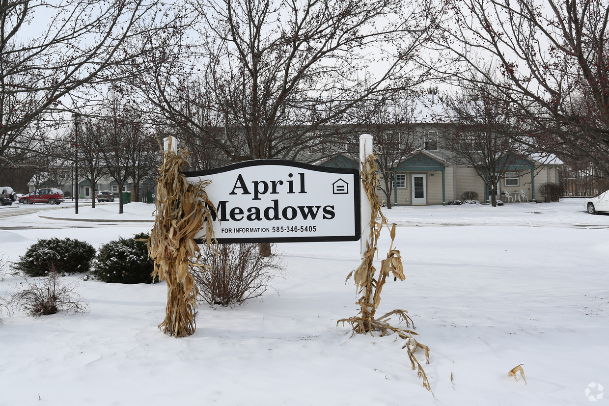 Foto del edificio - April Meadows