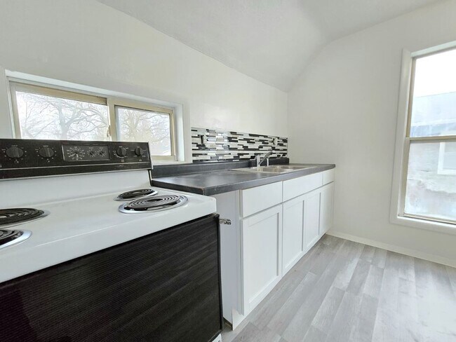 Foto del edificio - 3312 E Mishawaka Ave