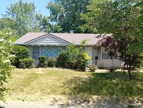 Building Photo - 2835 N Boehning St