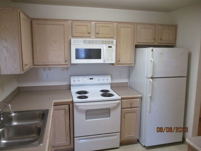 Foto del edificio - 913 Westridge Dr