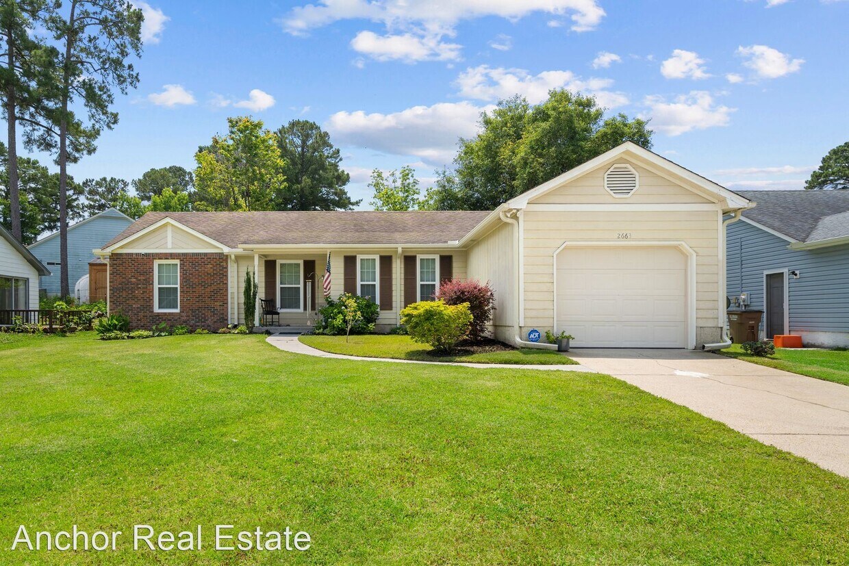 2663 Idlebrook Cir, Piney Green, NC 28544 House Rental in Piney Green, NC