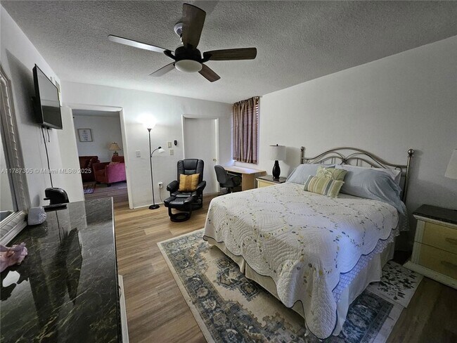Foto del edificio - 1501 NE Miami Gardens Dr