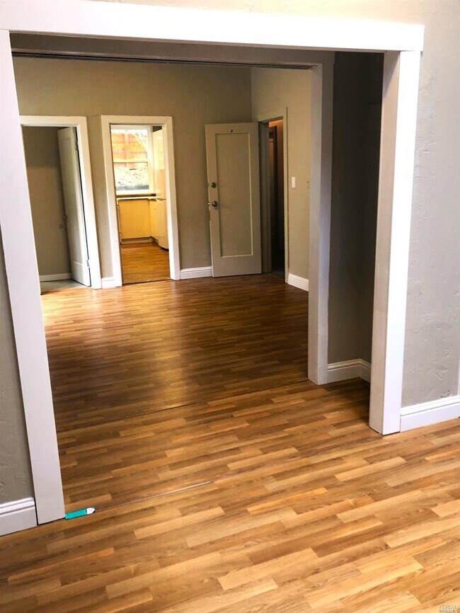 Building Photo - 725 Bridgeway