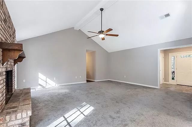 Building Photo - 3 bedroom 2 bath home with large bonus room