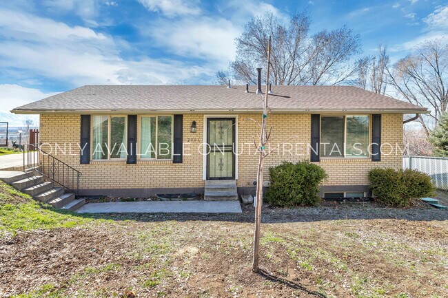 Foto del edificio - 2066 Park St