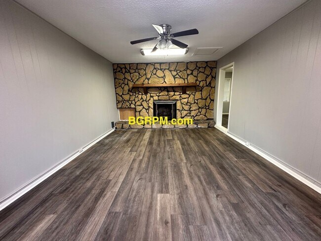 Foto del edificio - 3 BD, 1 1/2 BA, Home in Jacksonville
