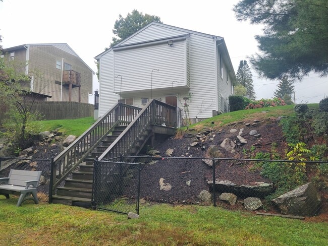 Building Photo - 42 Lockwood St