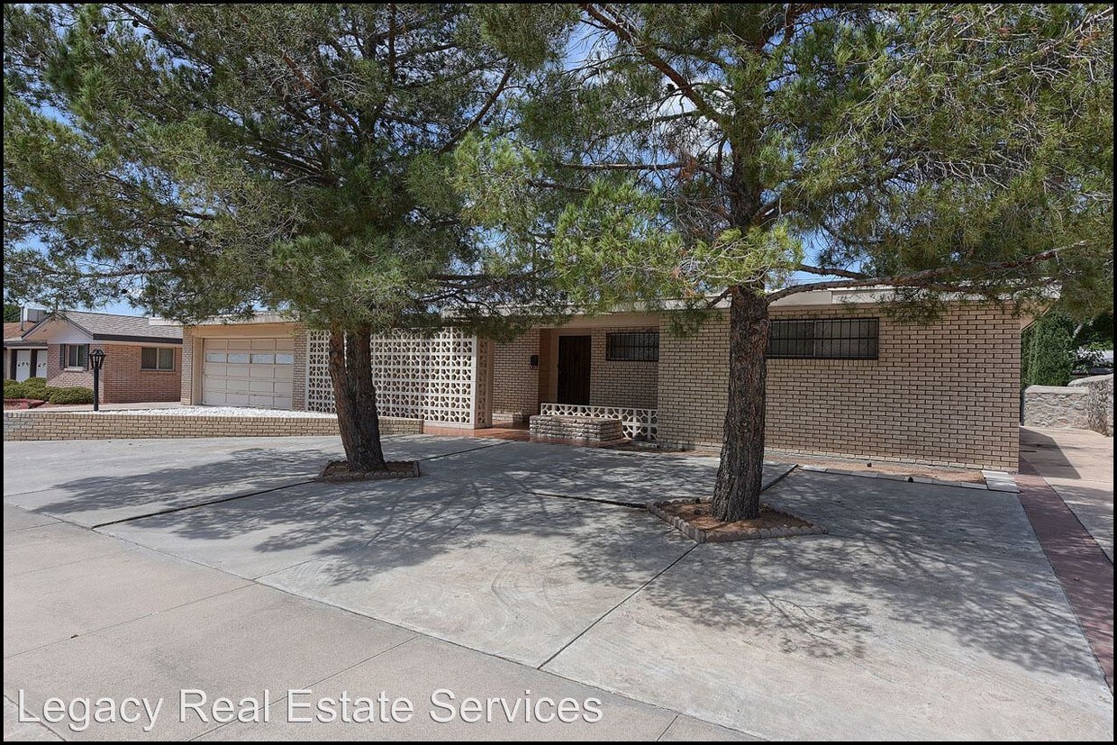 Primary Photo - 8317 Cielo Vista Dr