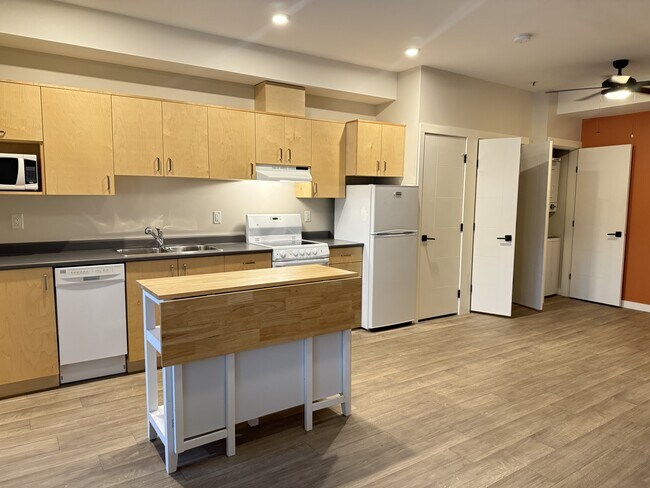 Photo du bâtiment - 244 Selby St