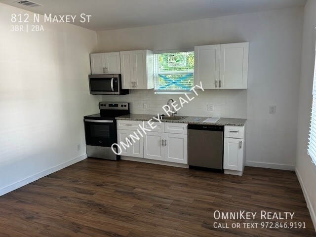 Building Photo - 812 N Maxey St
