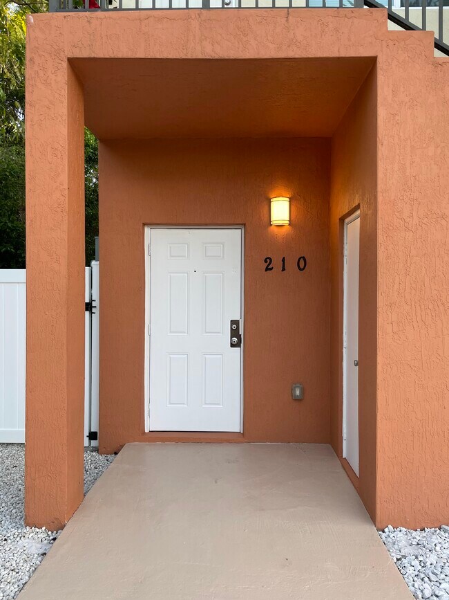 Building Photo - 210 NW 98th St