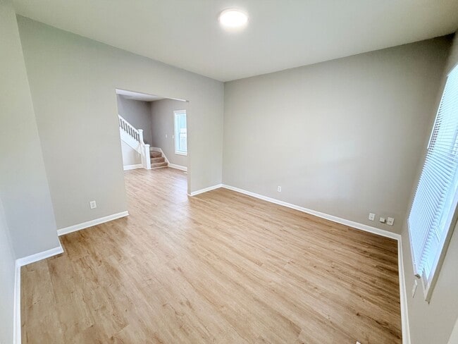 Photo - NOW SHOWING: 2 Bedroom / 1 Bath Duplex located at 1132 N Oxford St. in Indianapolis, IN House