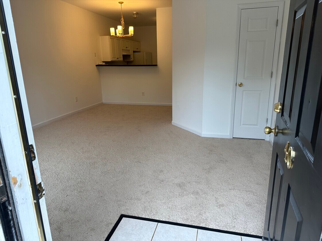 Foto principal - 40 Belhaven Dr