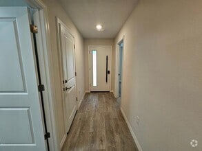 Building Photo - 23 Rosecroft Ln