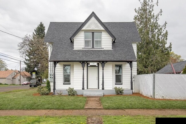 Building Photo - 1191 SE Jefferson St