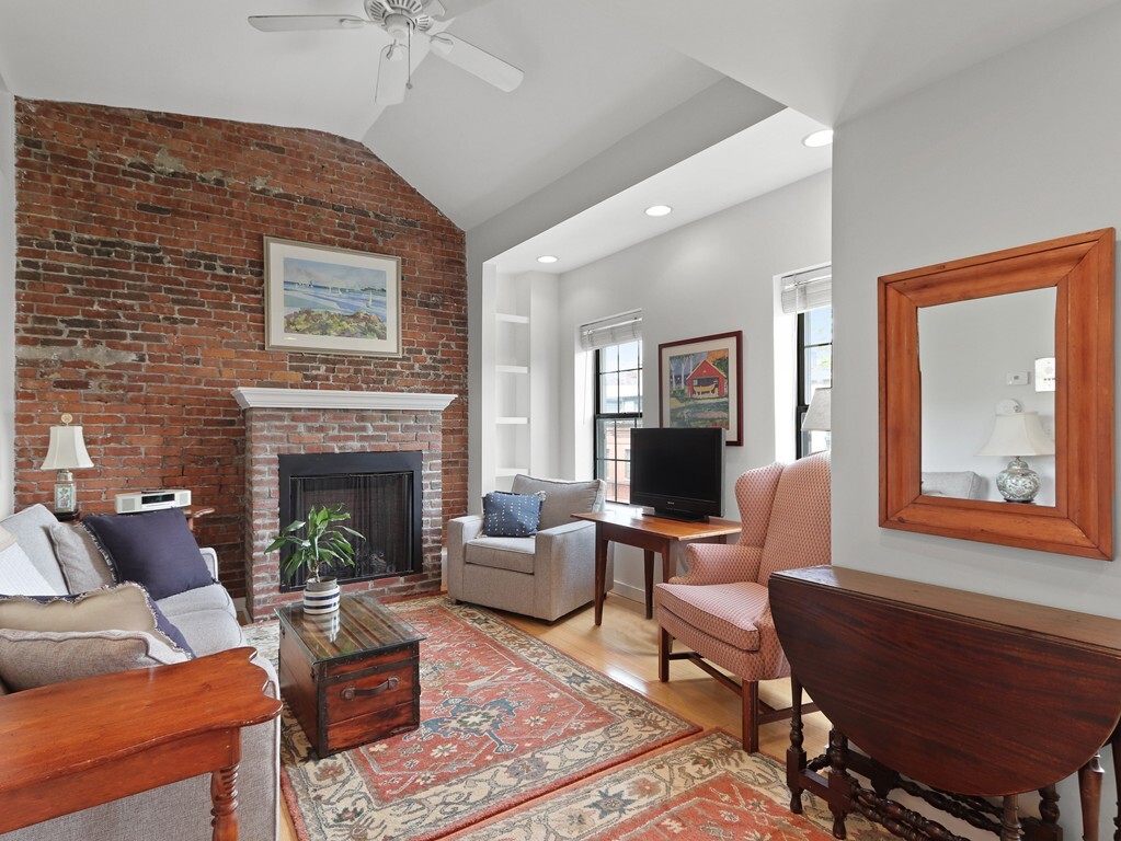 Foto principal - 110 Charles St