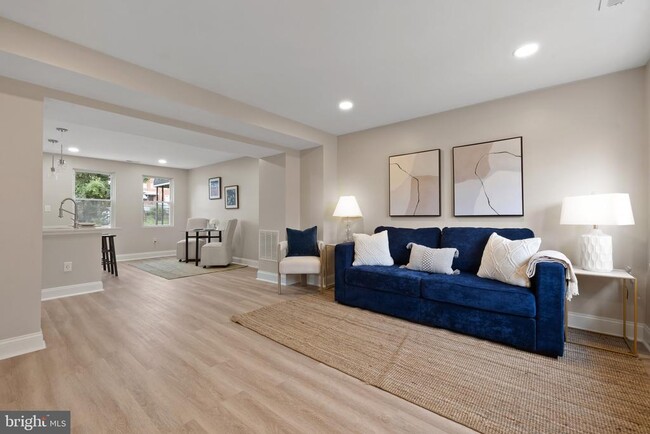 Foto del edificio - 1811 Ramblewood Rd