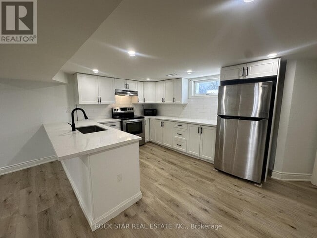 Photo du bâtiment - 175 E 5th St