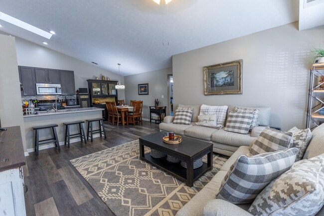 Building Photo - 4216 Kensington Garden Ct