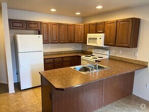 Building Photo - 1703 W Fern Dr