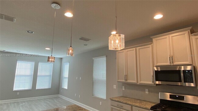 Building Photo - 12748 Brodlove Ln