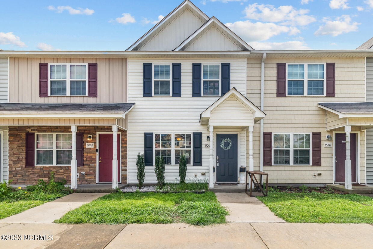 Foto principal - 9005 Banister Loop