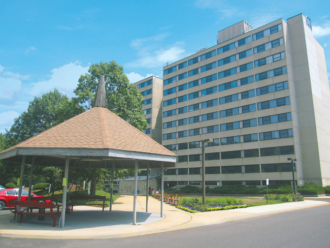 Building Photo - Pond Run Housing (62+)