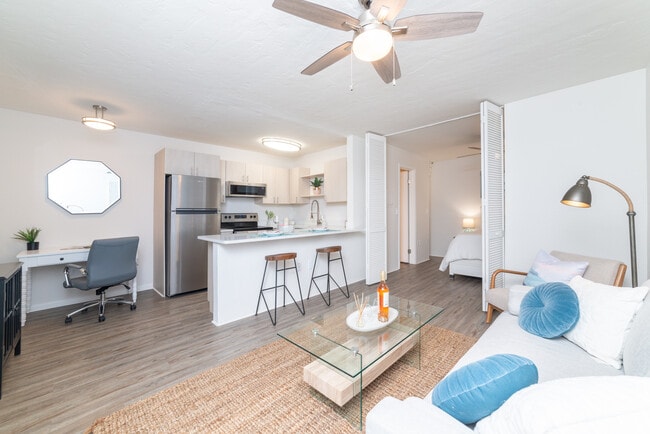 Photo - The Hammocks on 34th Apartments