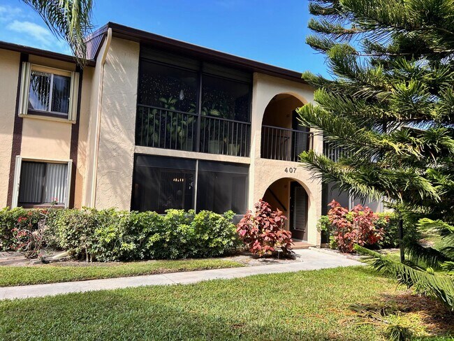Building Photo - 407 Pine Glen Ln