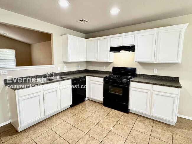 Foto del edificio - 2220 E Elmira St