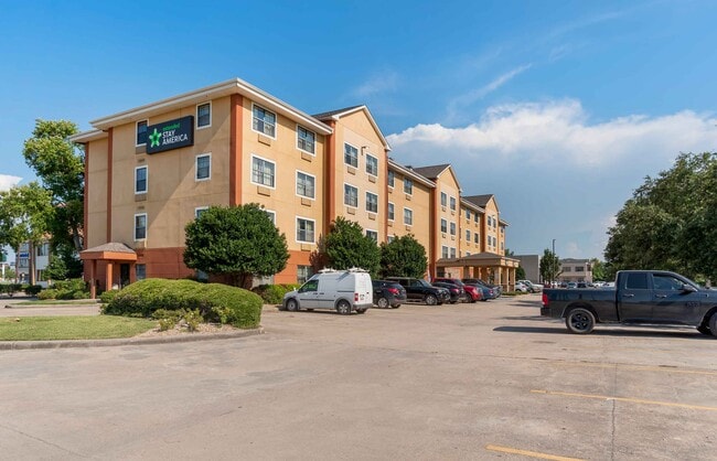 Building Photo - Furnished Studio-New Orleans - Metairie