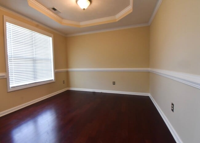Building Photo - 3 Bedroom and 2.5 Bath Home - No Pets