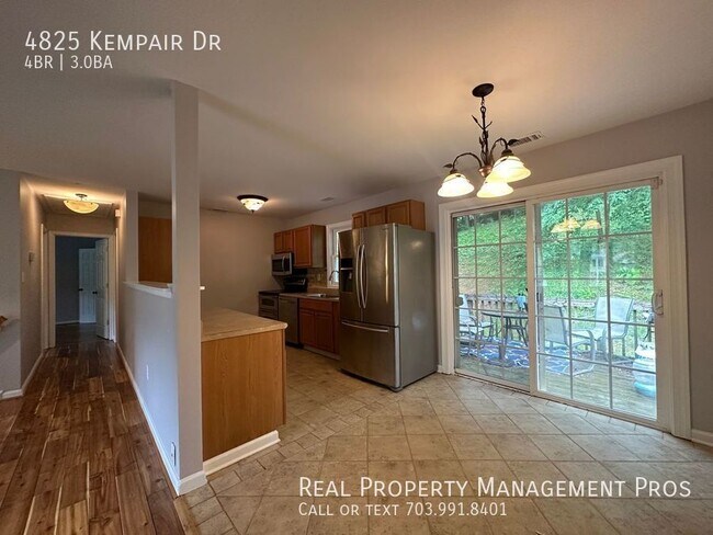 Foto del edificio - 4825 Kempair Dr