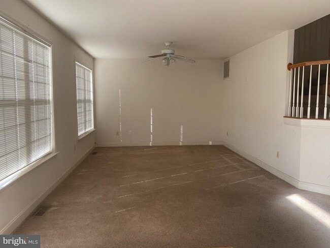 Foto del edificio - 1017 Llano Dr